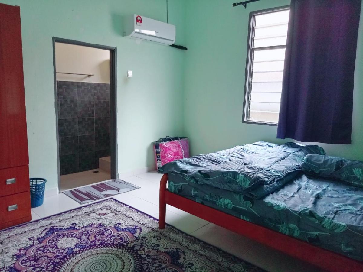 Homestay Wan Z Kuala Terengganu Kültér fotó